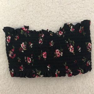 Cute bikini top! Xhilaration. Size XS. NEVER WORN